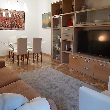 Casa Vacanze Claudio Apartment