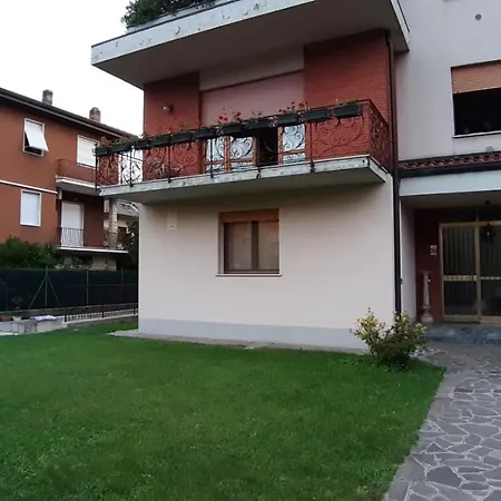 Apartment Casa Vacanze Claudio *